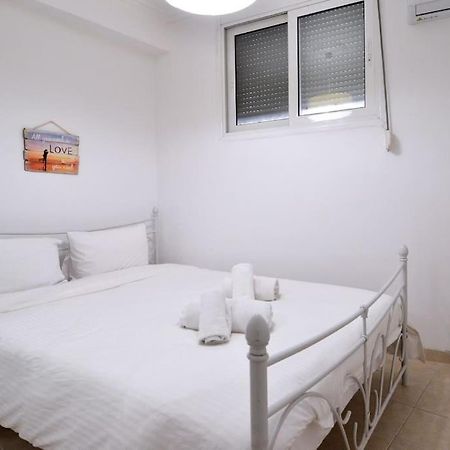Minimal Apartment At The Foot Of The Odeon Of ... Athen Exterior foto